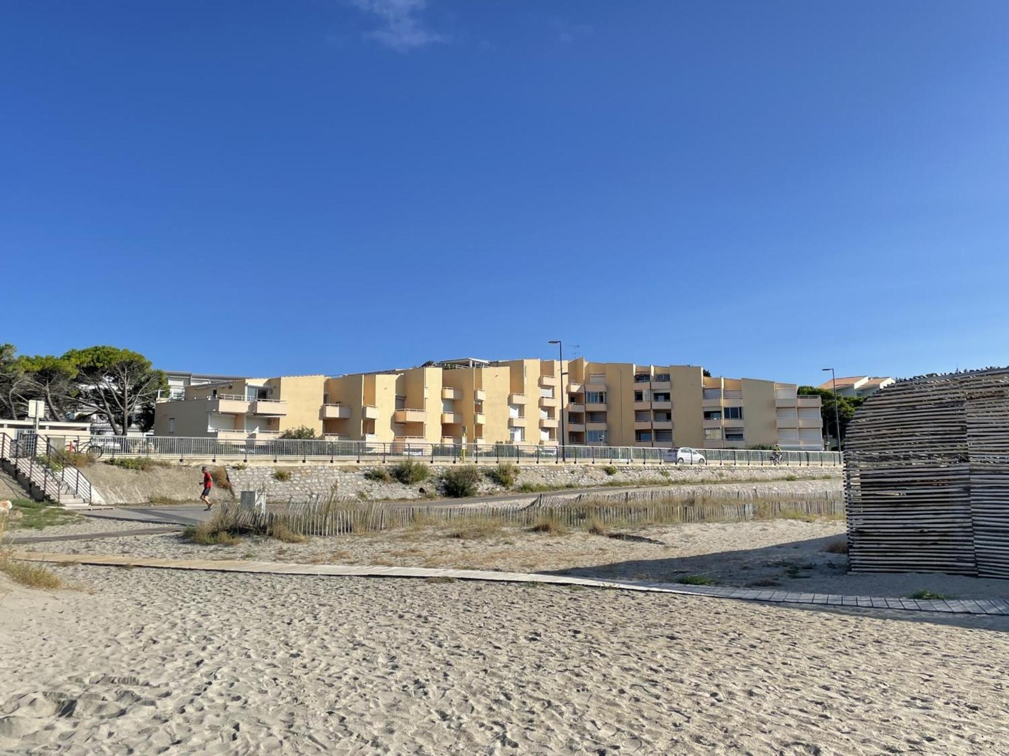 Appartement 2 Pieces Avec Terrasse 25M² Et Parking A 50M De La Plage - Fr-1-338-114 塞特港 外观 照片
